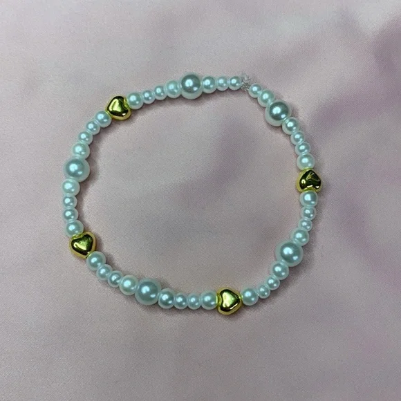 5/$20 ENTIRE SHOP CLEARANCE Valentines “lovely” bracelet 💛 - Picture 2 of 6